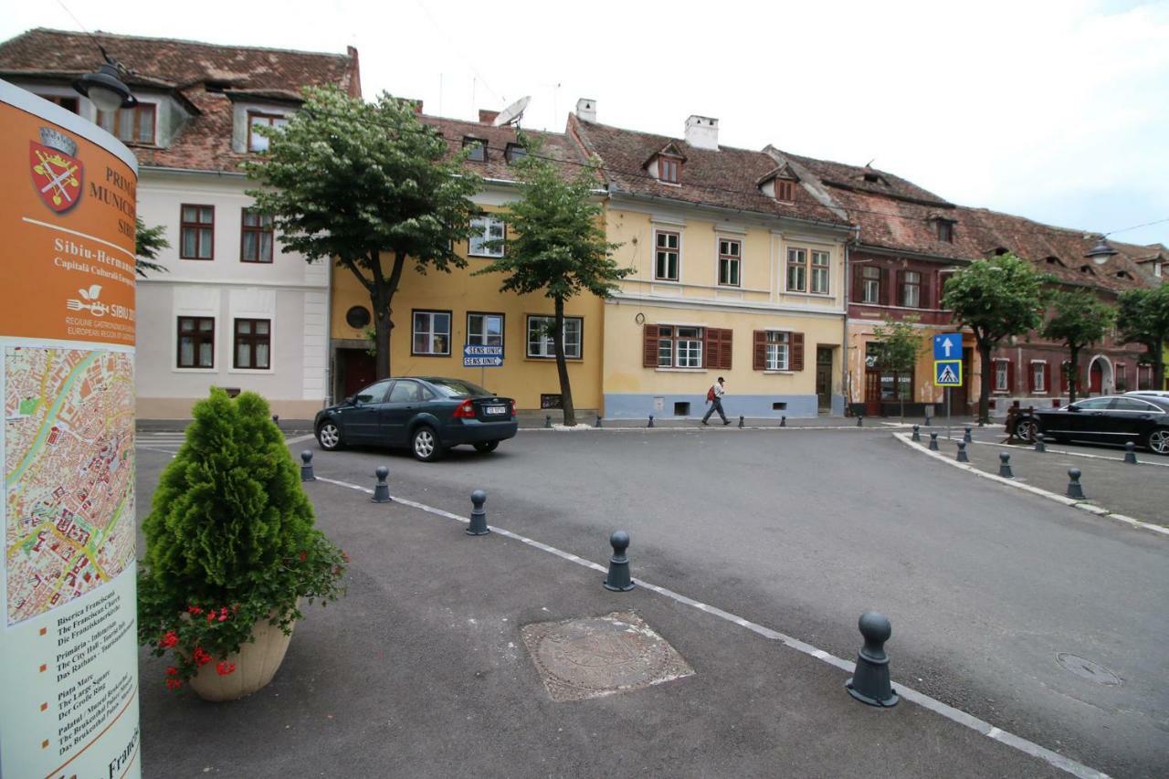 Anne'S House Apartment Sibiu Luaran gambar